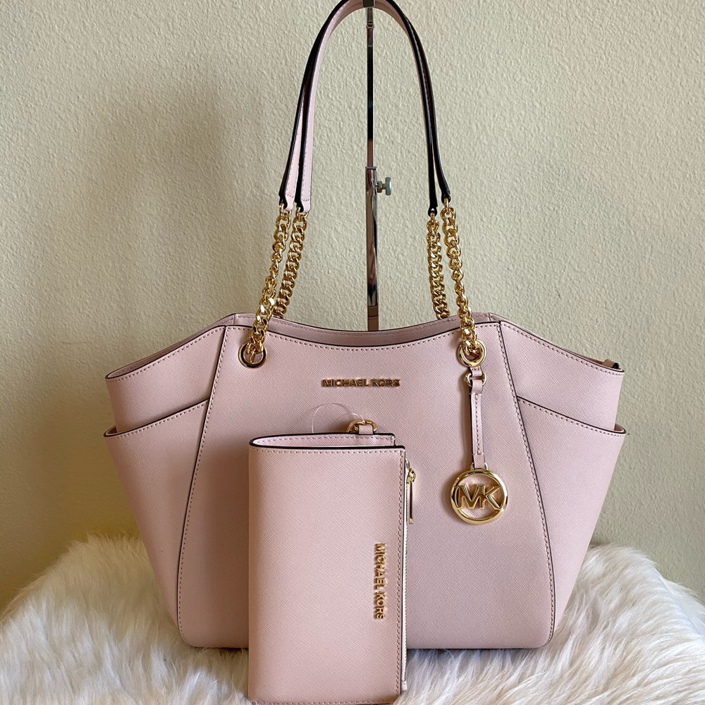 Michael Kors purse and wristlet set